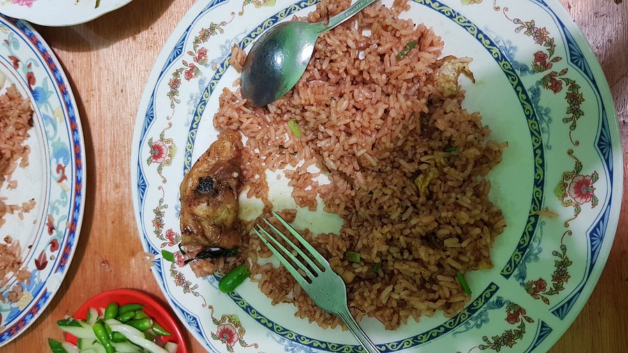 Kuliner Pasar Oro-Oro Dowo - Warung Kuncir Pak Tulis